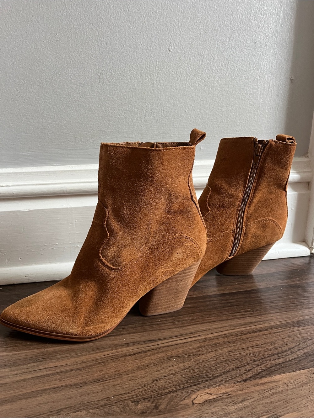 Steve Madden Rust Suede Western Ankle Boots